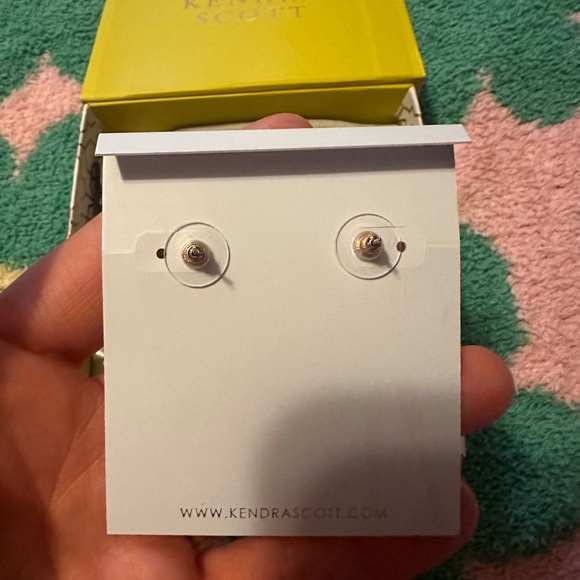 Kendra Scott Earrings - Picture 2 of 3